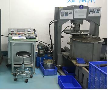 水下滑翔機(jī)深水壓測(cè)試臺(tái)