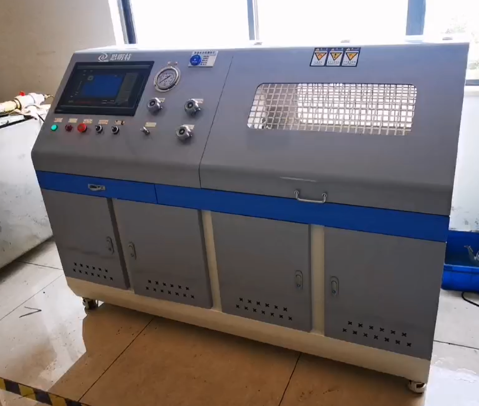 標(biāo)題：閥門的開關(guān)壽命水壓測試系統(tǒng)-多組閥動壓靜壓壽命測試臺